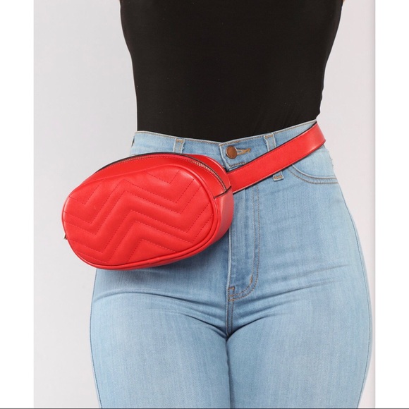 fashion nova hip bag